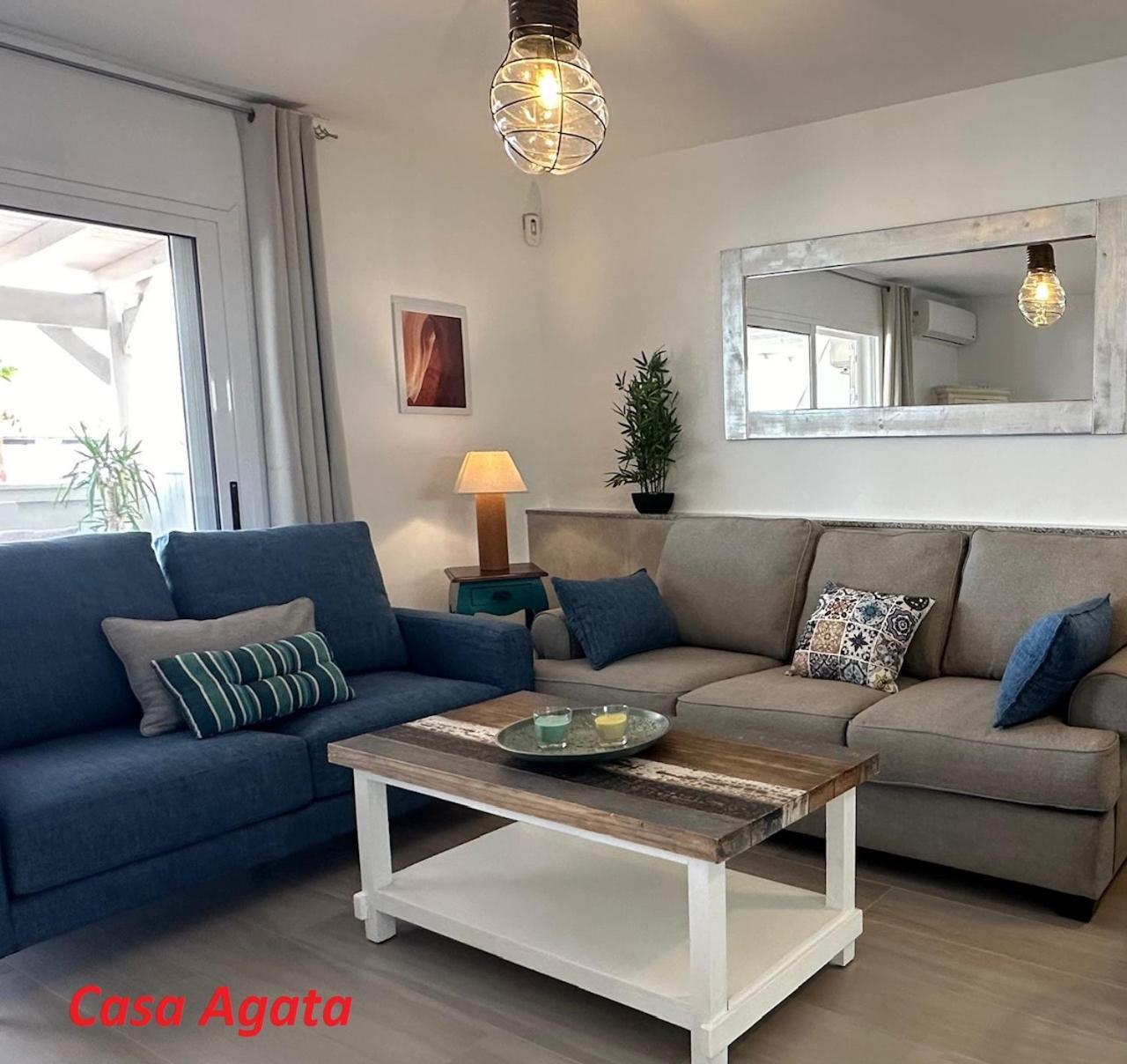 Casas Pedro & Agata
